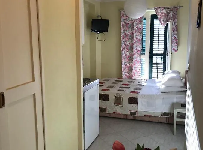 Apartment In The Center Split
